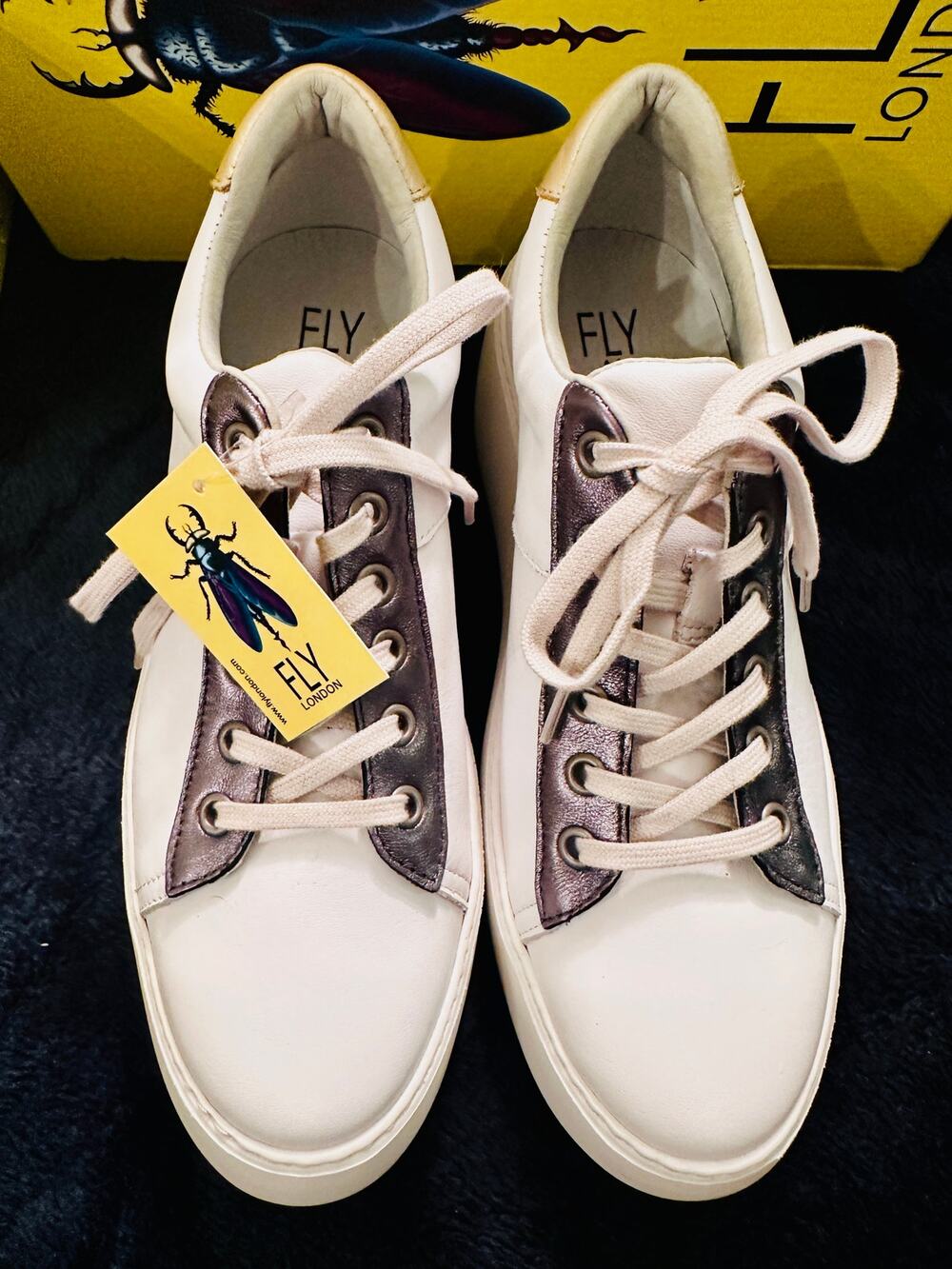 NEW IN BOX FLY LONDON DELF 580 DUBLIN WEDGE SNEAKERS 39